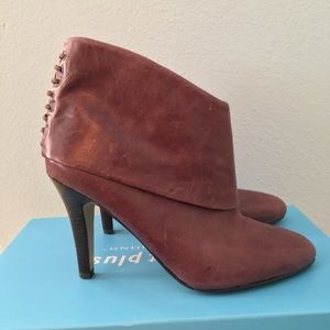 Nine West purple ankle boots. Size 4.5
